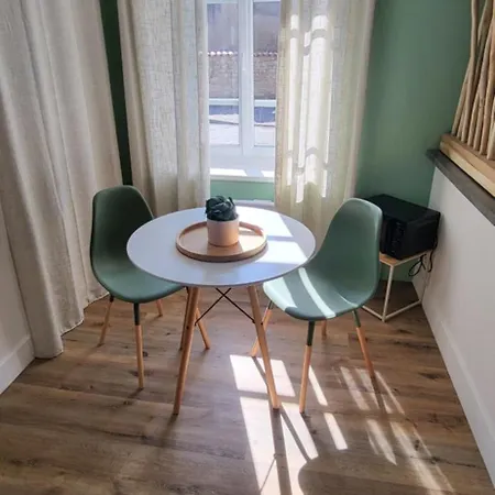 La Source Balnéo Appartement *