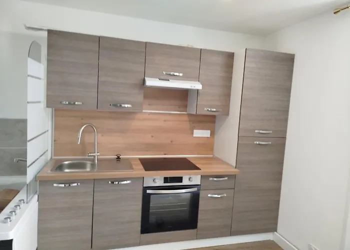 La Source Balneo * فونتيناي لو كومت